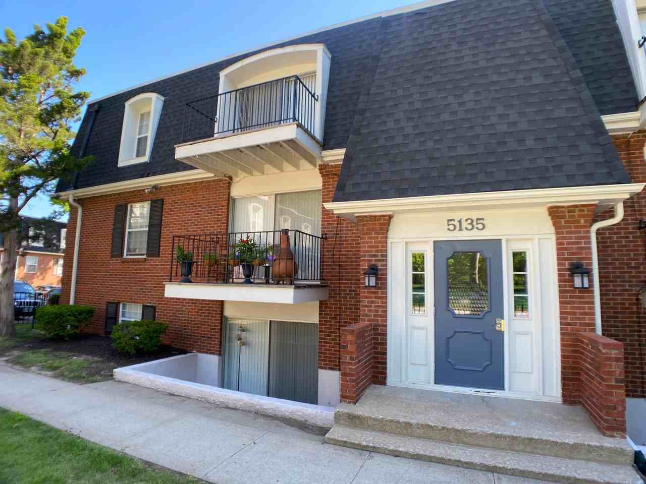 Cambridge Commons Apartments 5145 Ne Chouteau Trfy, Kansas City, MO