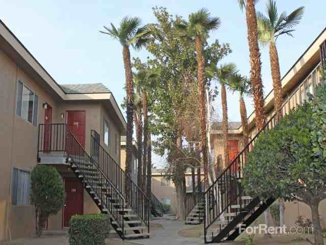 Blackstone Acres Apartments 1950 E Sussex Way, Fresno, CA 93726 Zumper