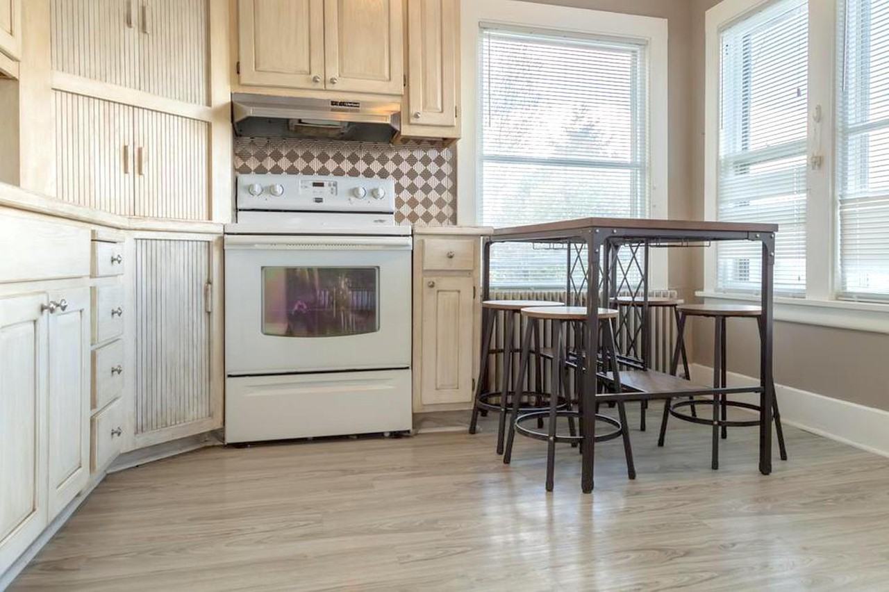 Spacious Green Lake craftsman by University Village Apartments in