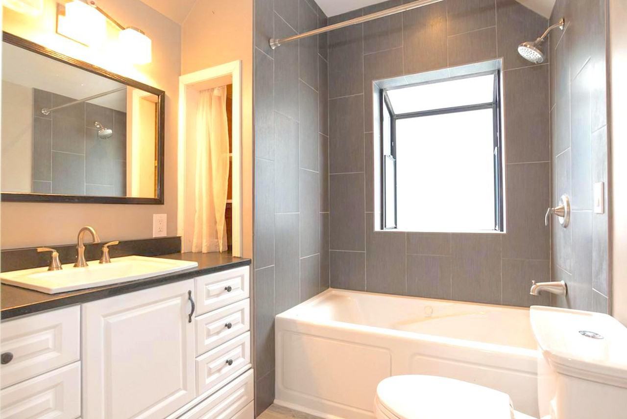 Spacious Green Lake craftsman by University Village Apartments in