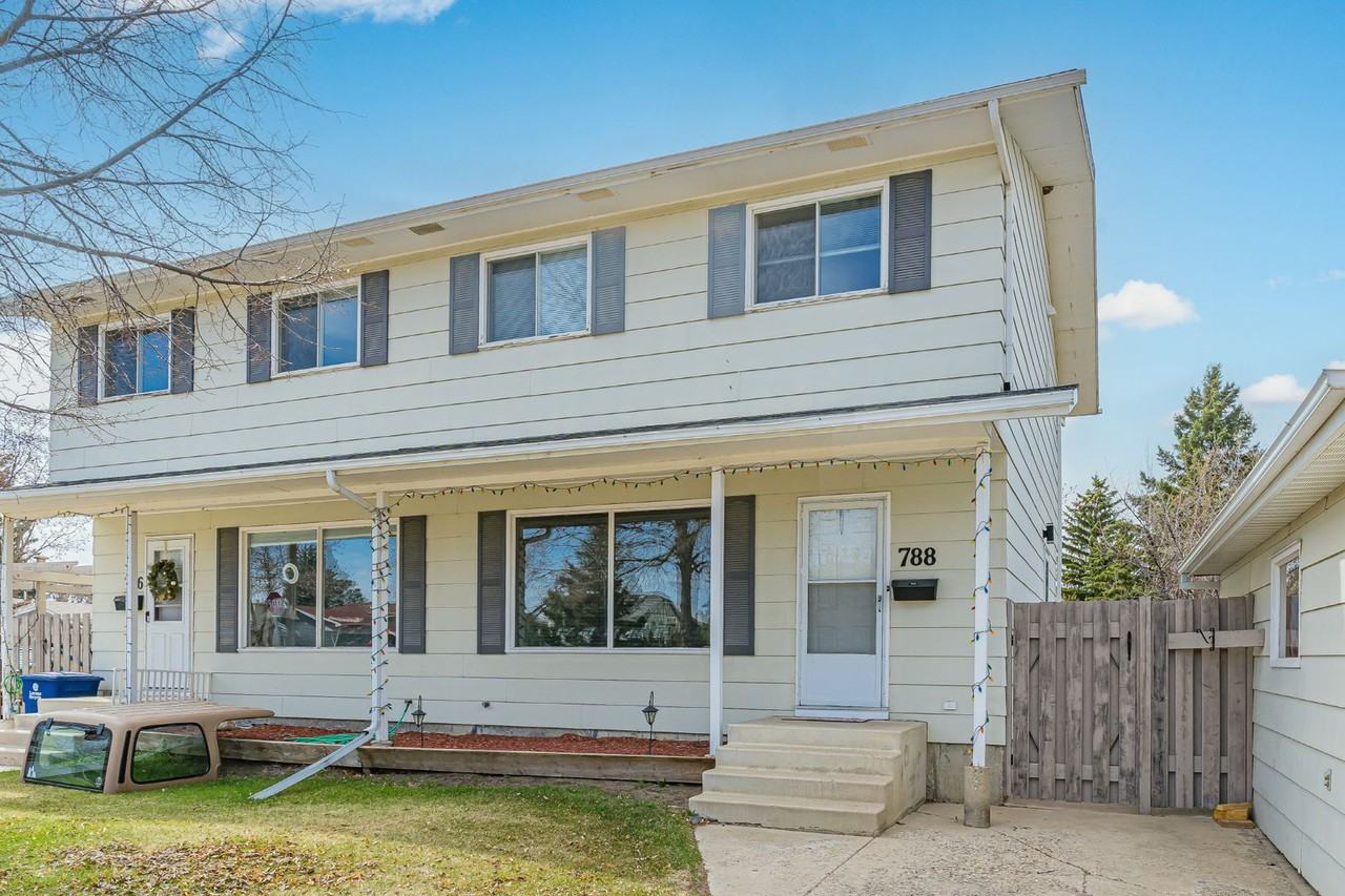 4 Bedroom Duplex in Silverwood Heights Apartments 788 Lenore Dr