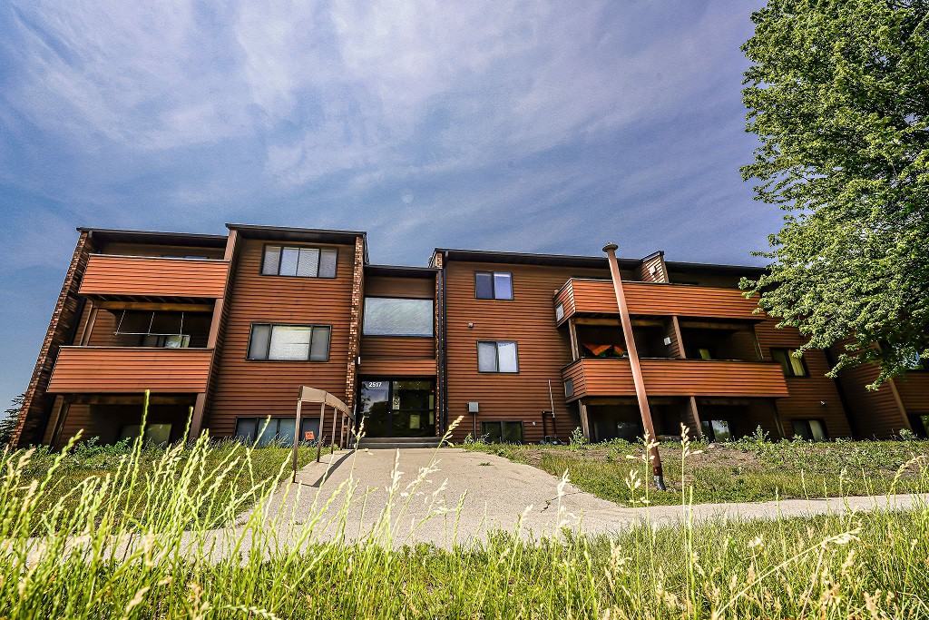 Grandview Square Apartments 2505 Jensen Ave, Ames, IA 50010 Zumper