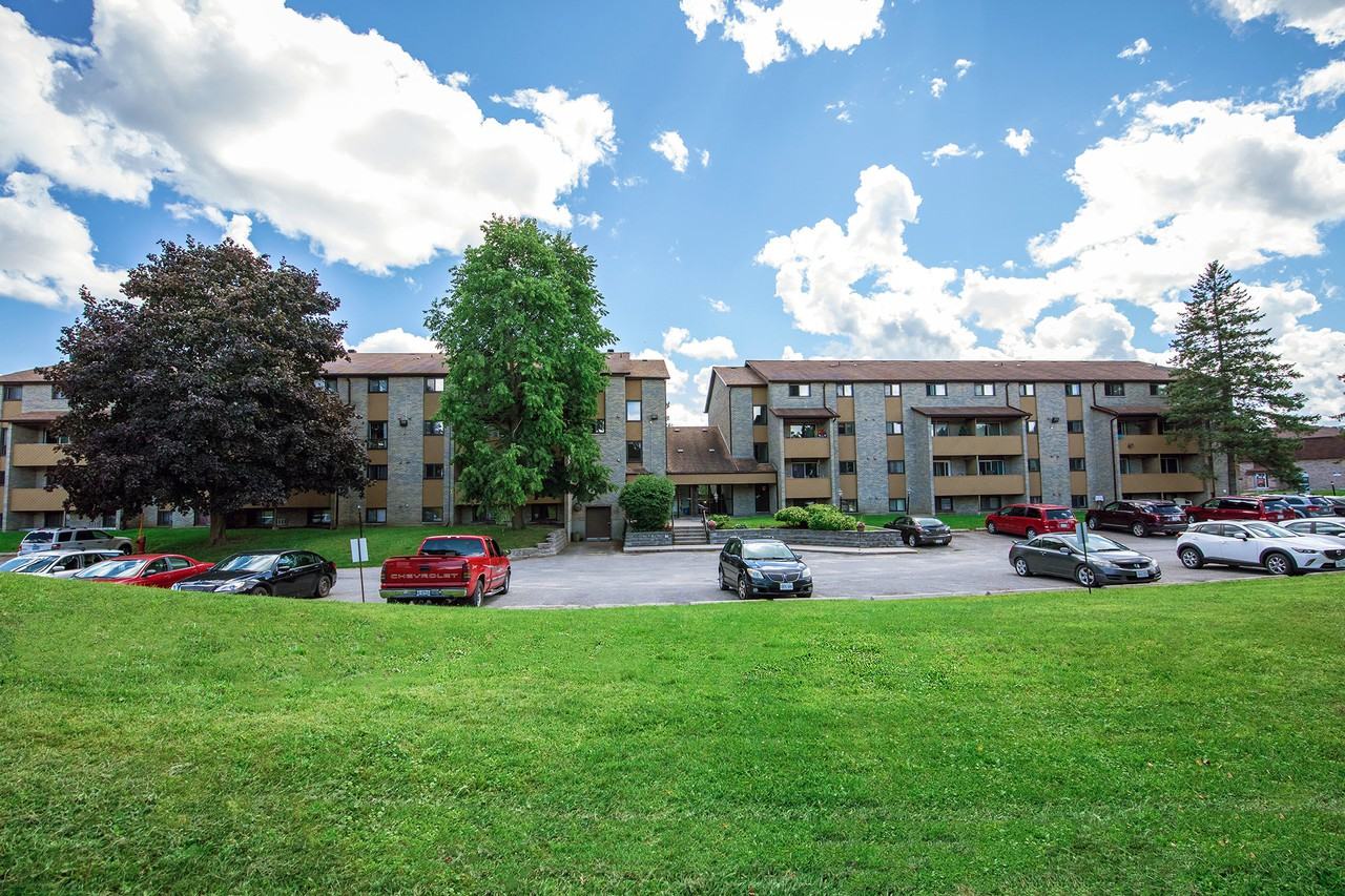 Kensington Manor Apartments 1375 Kensington Pky, Brockville, ON K6V
