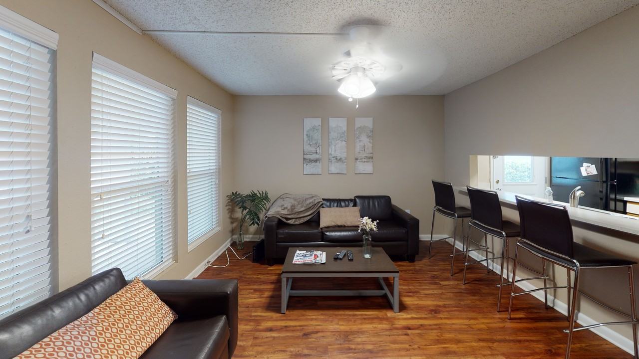 Cypress Park Apartments 10318 Celtic Dr, Inniswold, LA 70809 Zumper