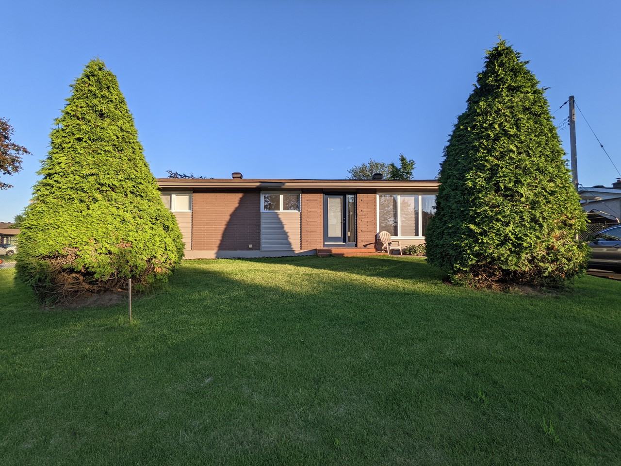 1124 Deer Park Road, Ottawa, ON K2E 6G8, CA 2 unit Rentals Zumper