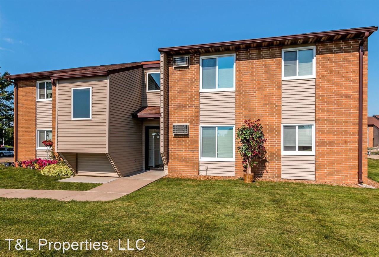 Indianola Park II Apartments 905 905 N 15th St & 1409 E Iowa Ave