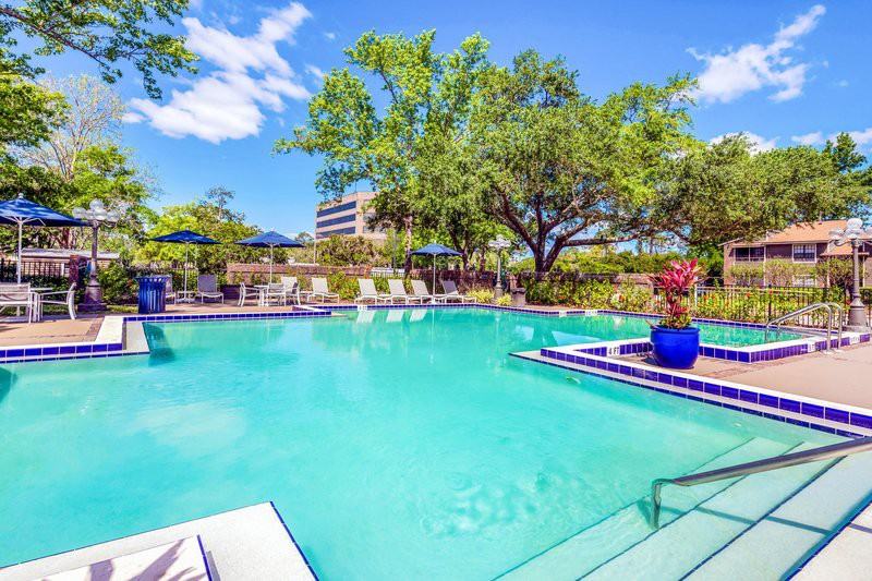 Bentley Green Apartment Homes 8214 Princeton Square Blvd E