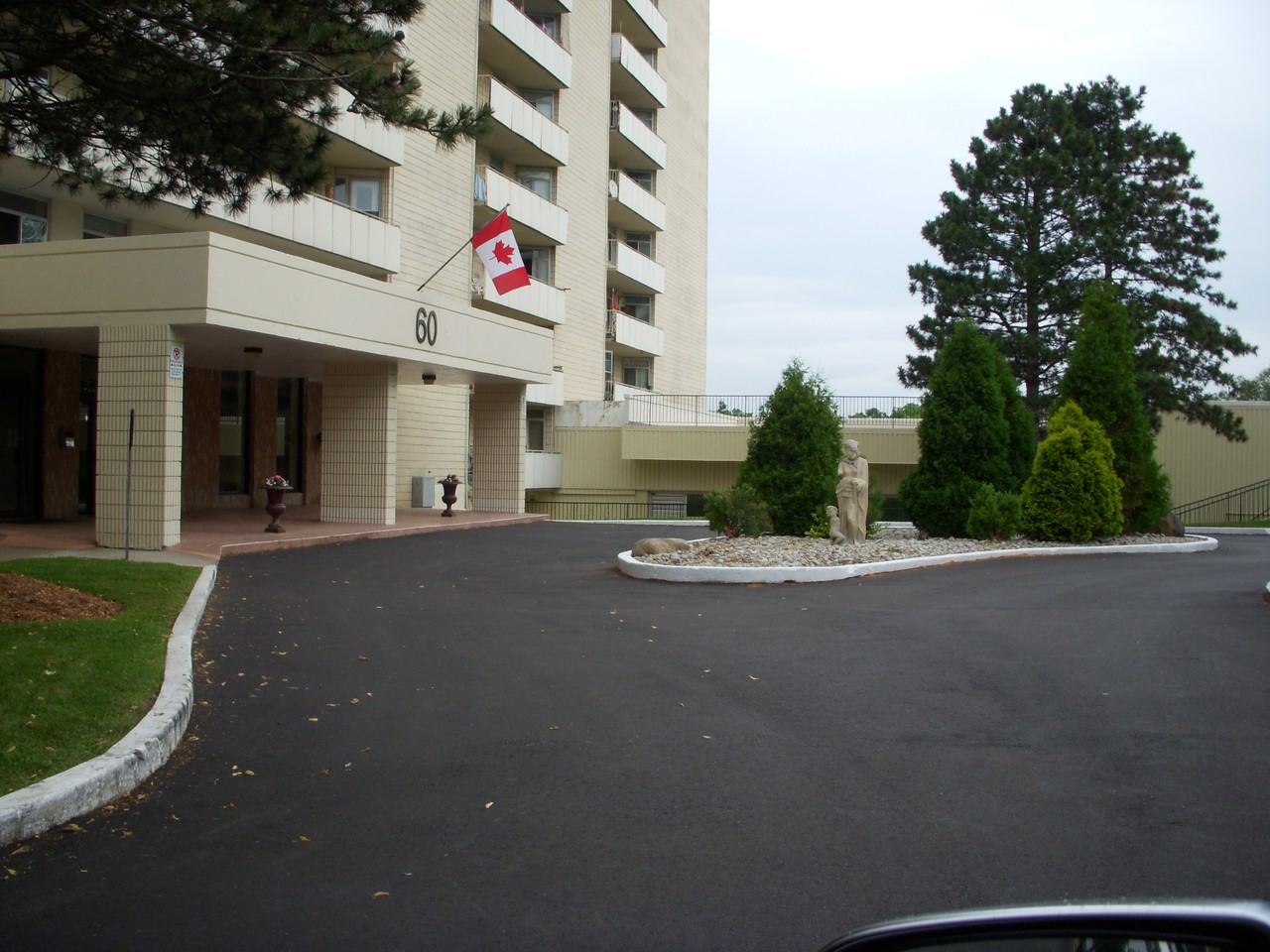 BelGal Estates Doric Apartments 60 Jerome Cres, Hamilton, ON L8E