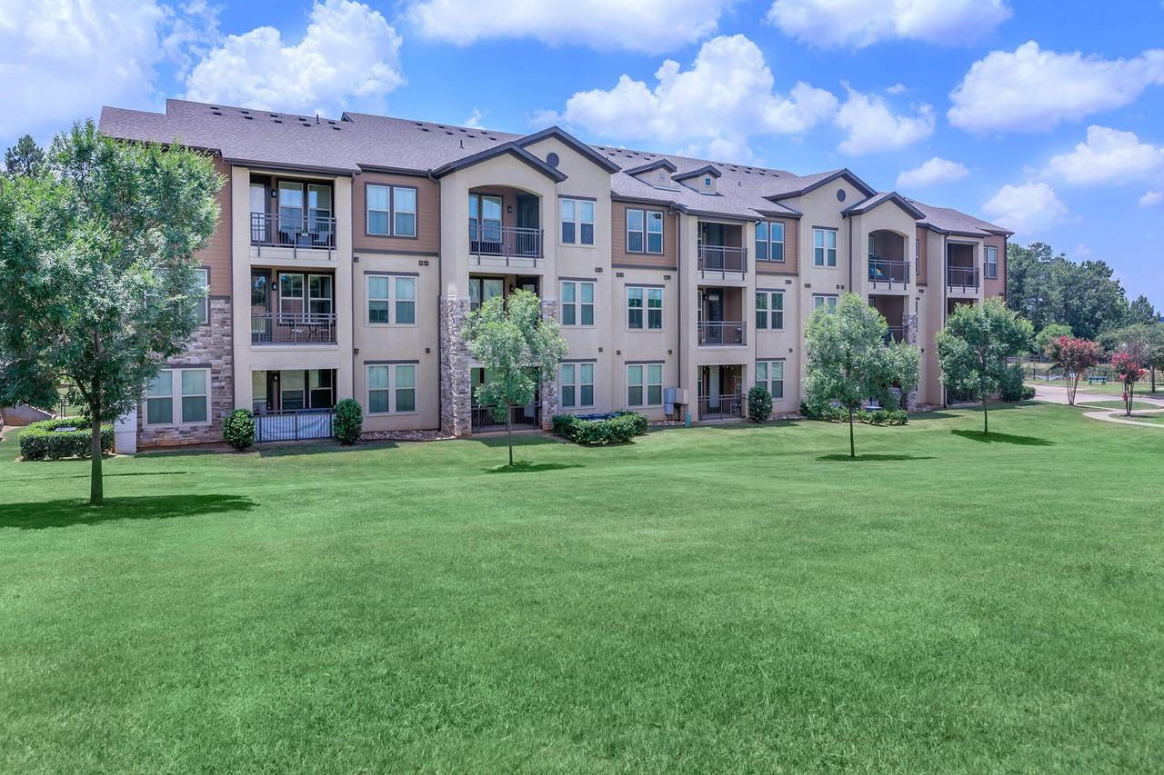 Paladin Apartments 1130 E Hawkins Pkwy, Longview, TX 75605 Zumper
