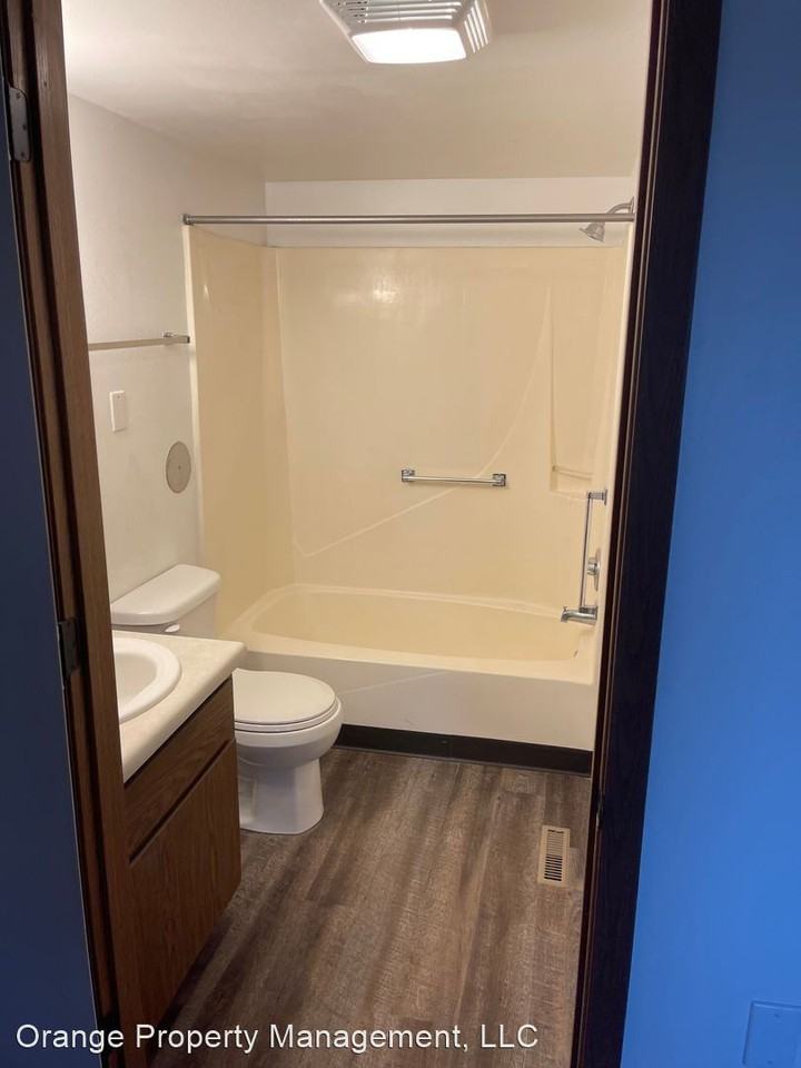 439 W 25th St Apartments in Alliance, NE 69301 Zumper