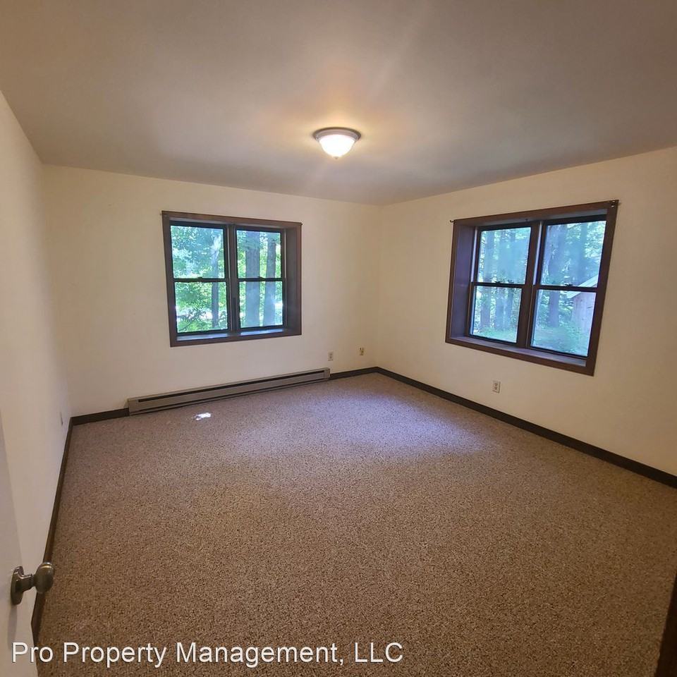 60 62 Westwood Road Apartments in Woodbury, CT 06798 Zumper