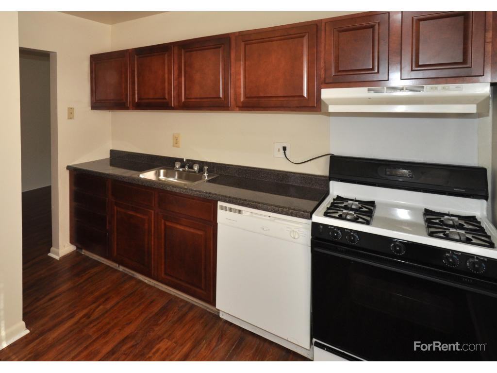 Carroll Park Apartments 227 Carroll Island Rd, Middle River, MD 21220