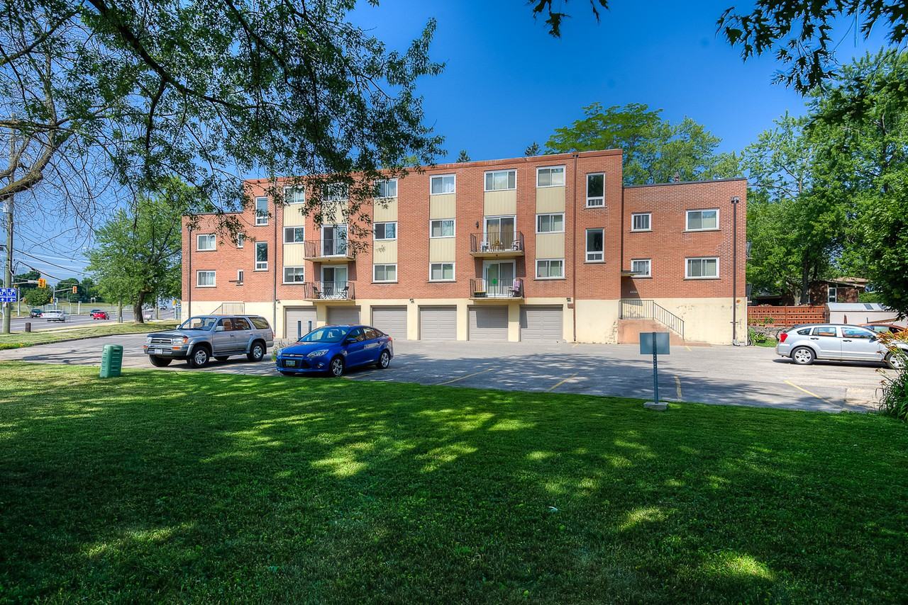 Dale Cres Apartments in Lincoln Village, Waterloo, ON N2J 3Y6 Zumper