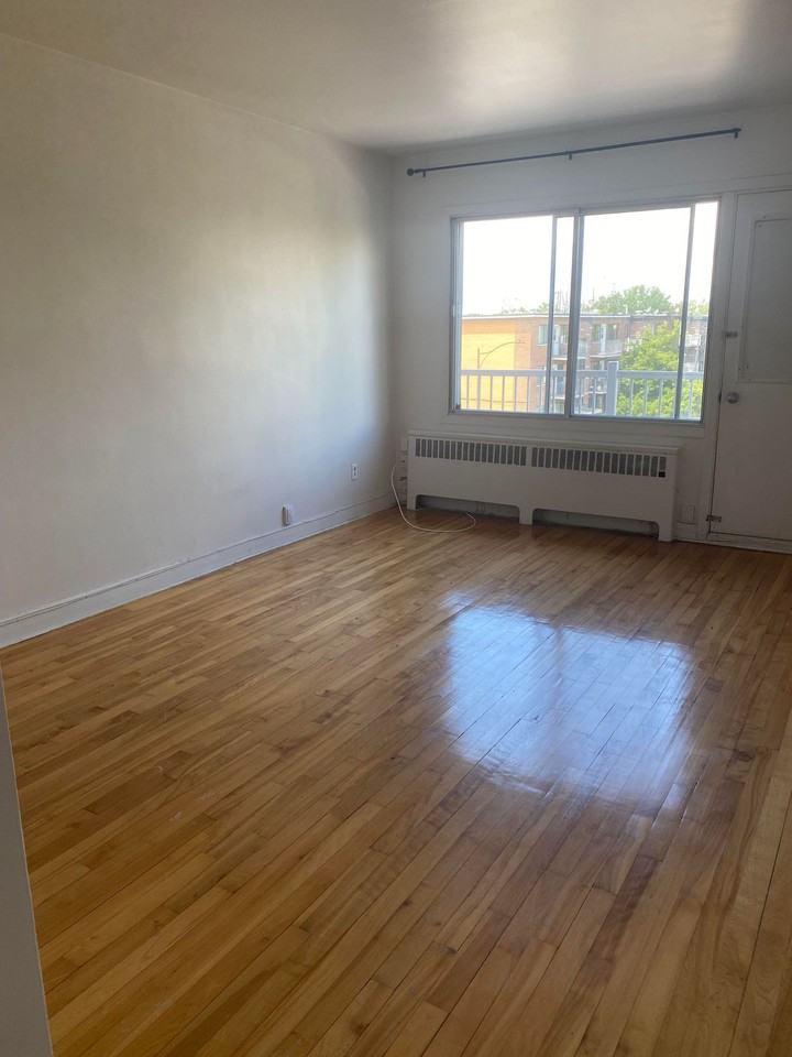 2305 rue Duff Court Lachine Apartments 2305 Rue Duff Court, Montréal