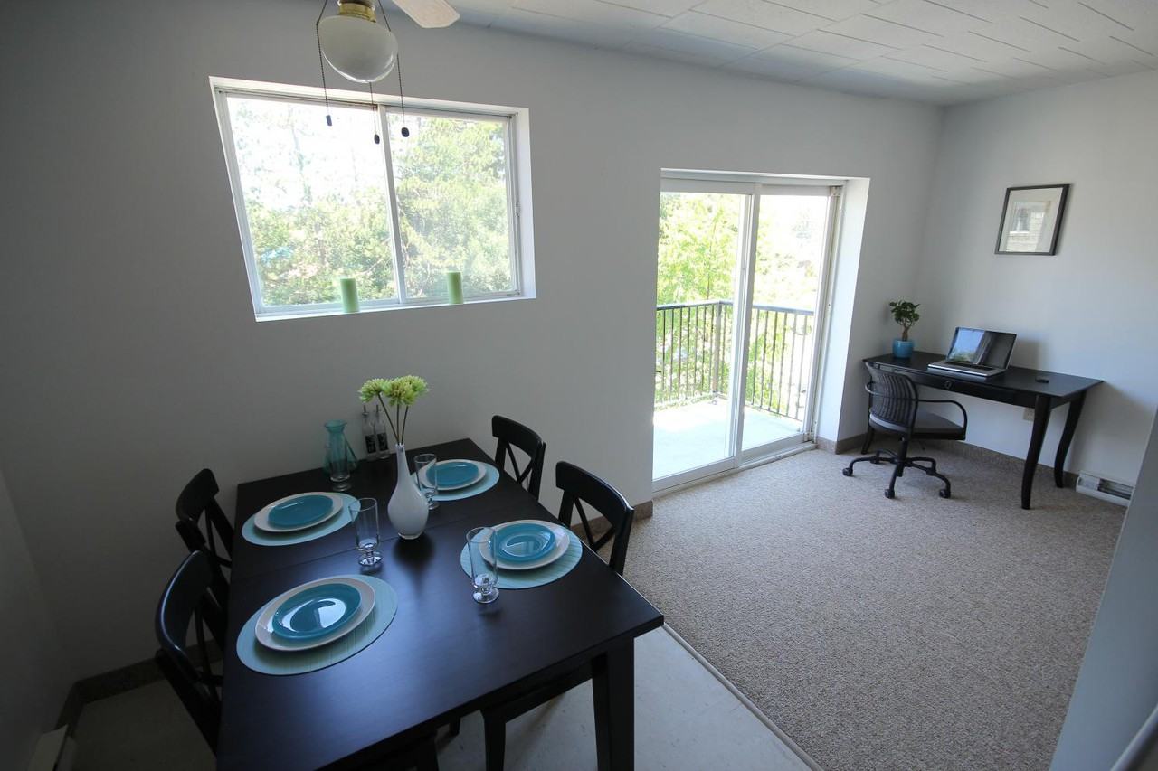 Cherokee Apartments 165 Old Muskoka Rd, Gravenhurst, ON P1P 1N3 Zumper