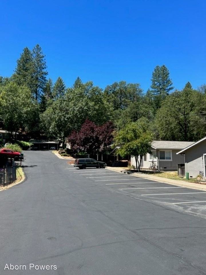 2760 Coloma Street Apartments 2760 Coloma St, Placerville, CA 95667