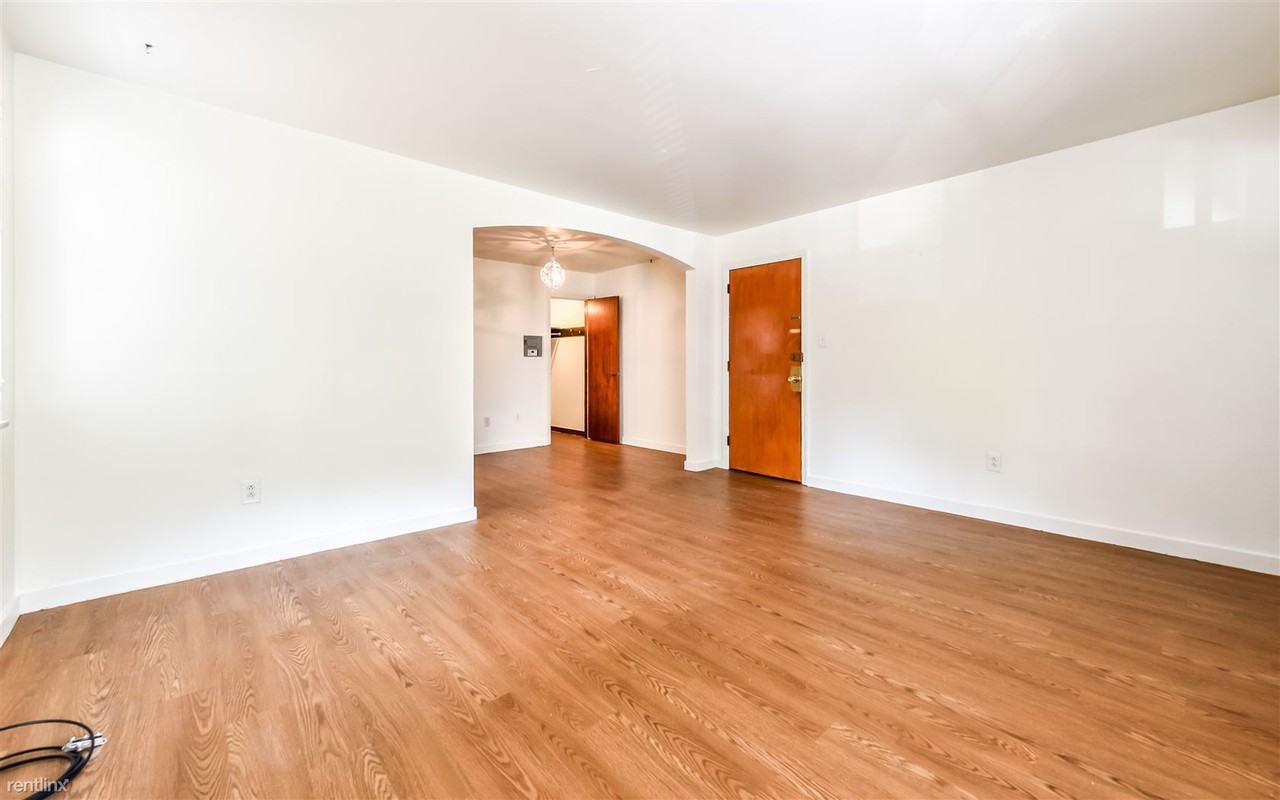 5837 Darlington Rd Apartments in Squirrel Hill South, Pittsburgh, PA