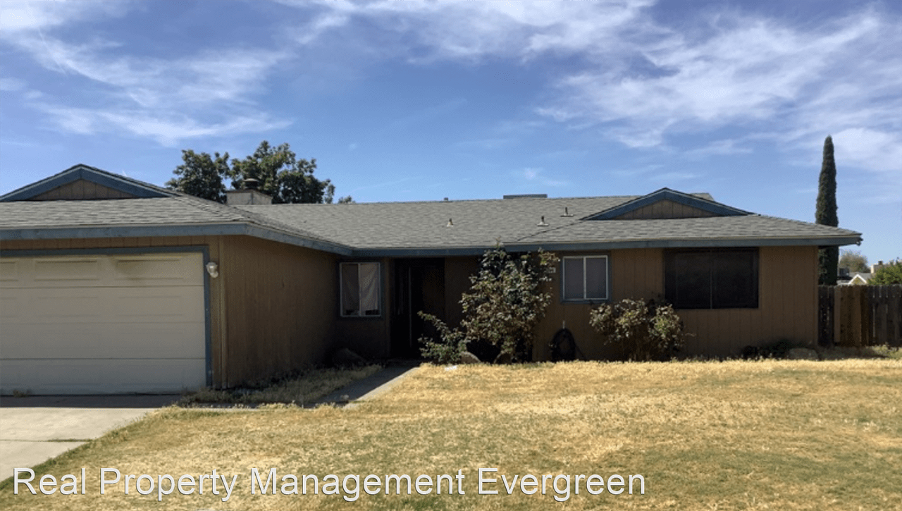 1149 E Florinda St, Hanford, CA 93230 3 Bedroom House for 1,500/month