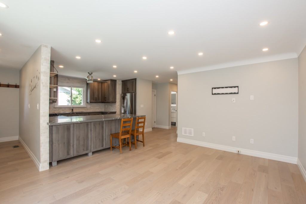 7 Roseland Avenue Apartments 7 Roseland Ave, St. Catharines, ON L2M