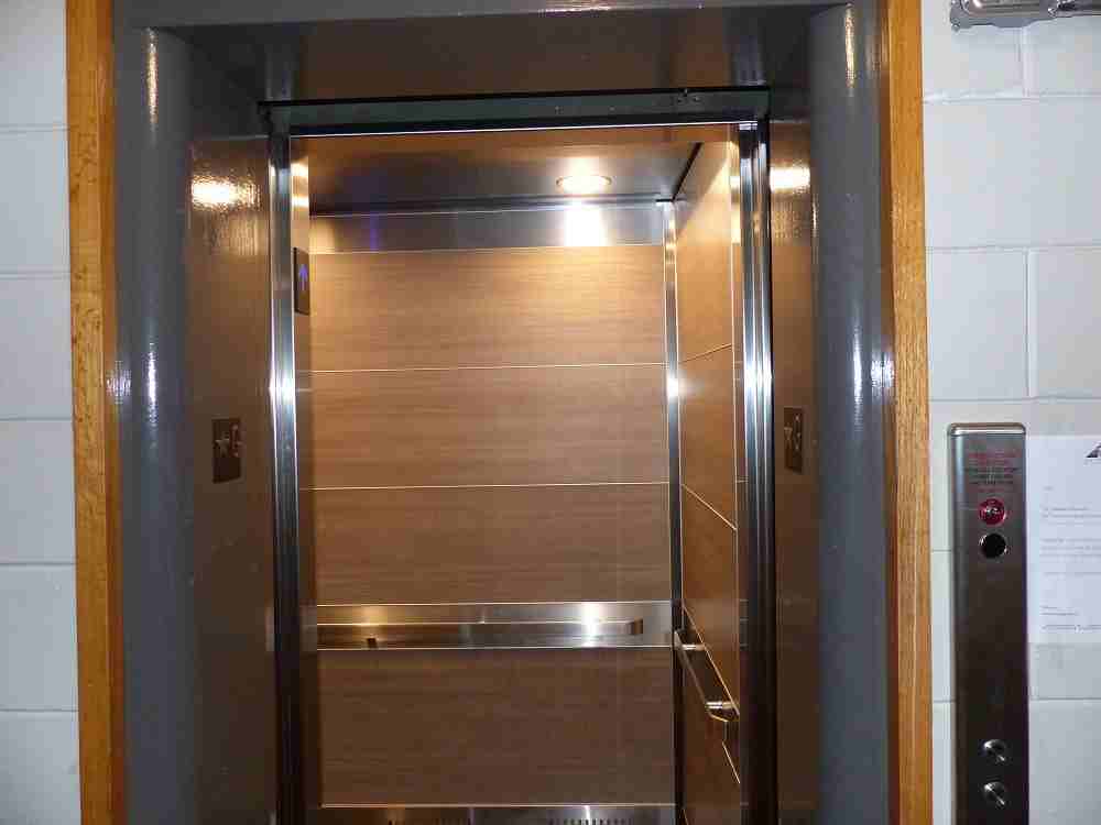 35/41 Balmoral Apartments 41 & 41 Balmoral Street, Winnipeg, MB R3C