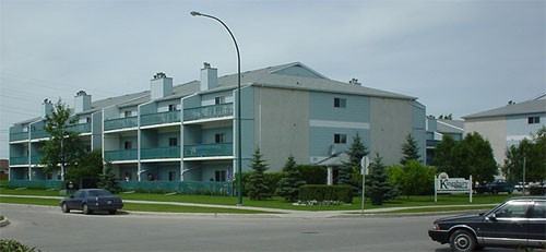 Kingsbury Gardens Apartments 193 Watson St, Winnipeg, MB R2P 2E1 Zumper