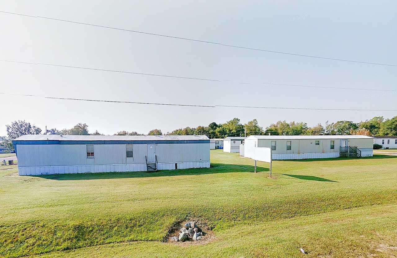 Littlefield Village MHP Apartments 9048 Nc Highway 41 N, Lumberton