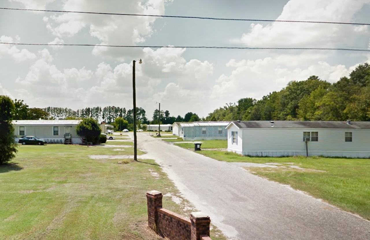 Schoolview MHP Apartments 555 Crandlemire Rd, Lumberton, NC 28358