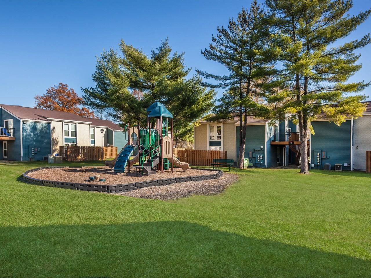 The Meridian North Apartments 2100 Westlane Rd, Indianapolis, IN