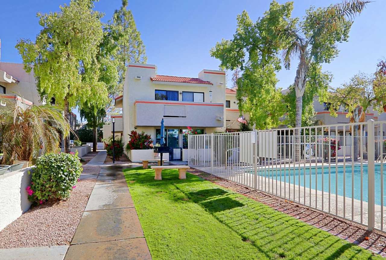 Scottsdale Haciendas Apartments 985 N Granite Reef Rd, Scottsdale, AZ