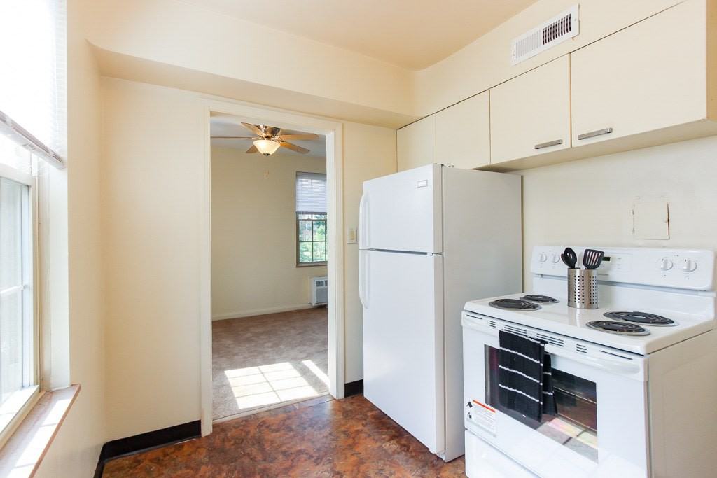 Van Aken Villas Apartments 16211 Van Aken Blvd, Shaker Heights, OH