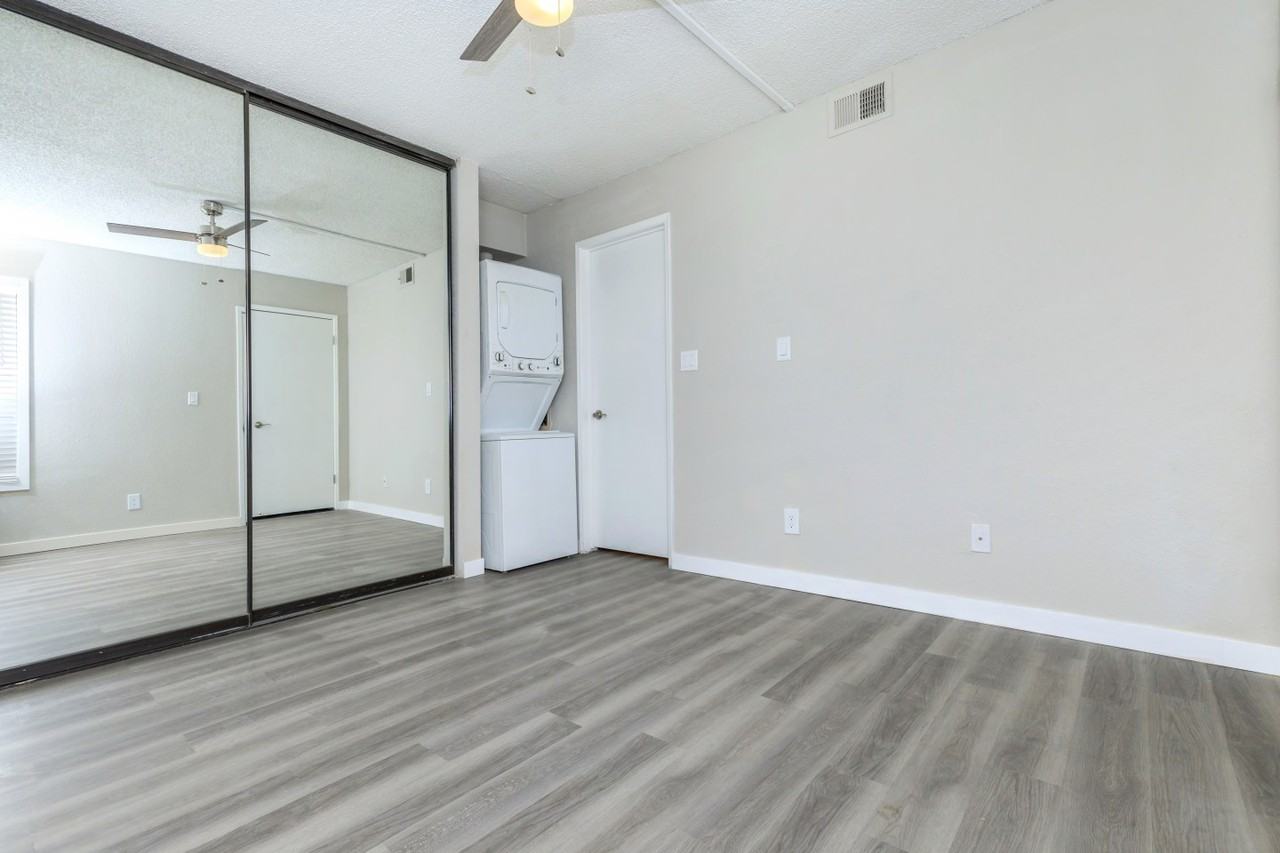 Tides at Paradise Valley Apartments 15202 N 40th St, Phoenix, AZ