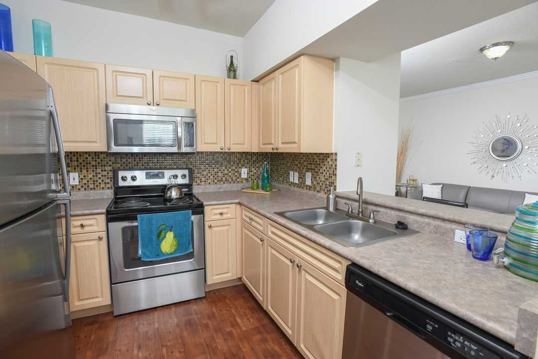 The Drexel at Oakley Apartments 3827 Paxton Ave, Cincinnati, OH 45209