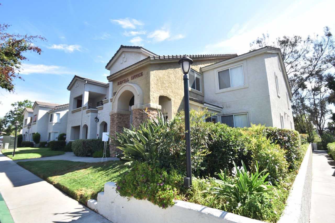 Elán Riverwalk Apartments 1332 Morning View Dr, Escondido, CA 92026