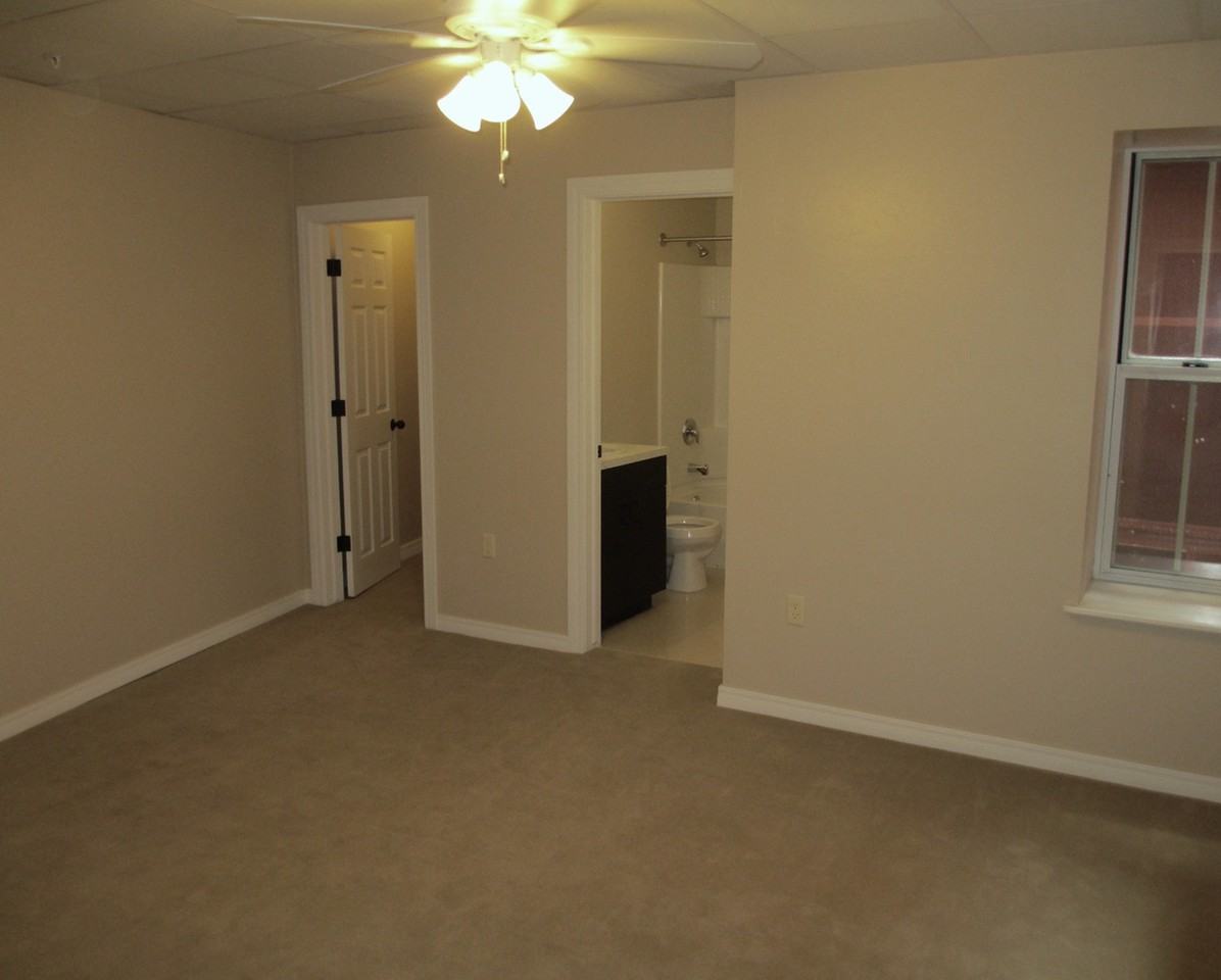 Chickasha Hotel Apartments 102 N 2nd St, Chickasha, OK 73018 Zumper