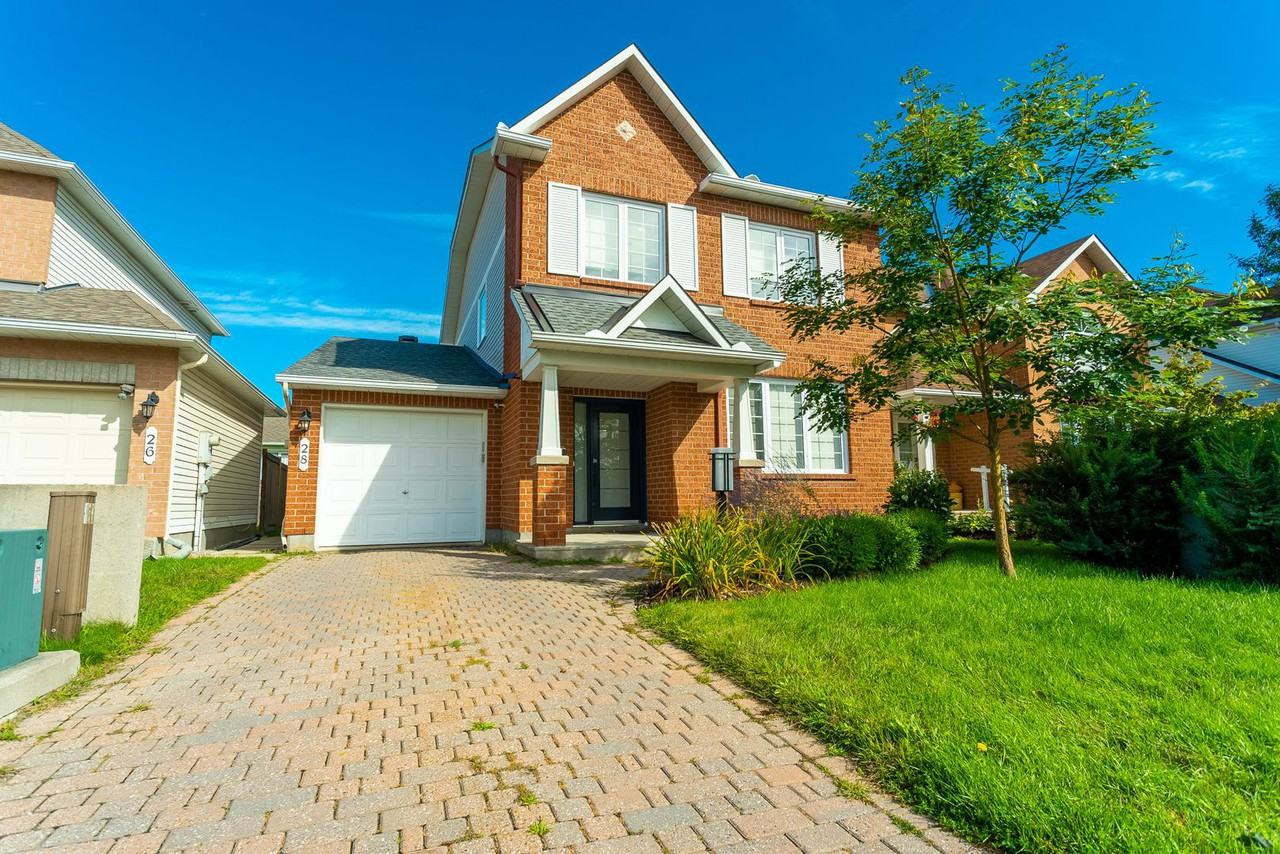 Luxury 3 Apartments 28 Chartwell Ave, Ottawa, ON K2G 6L6 Zumper