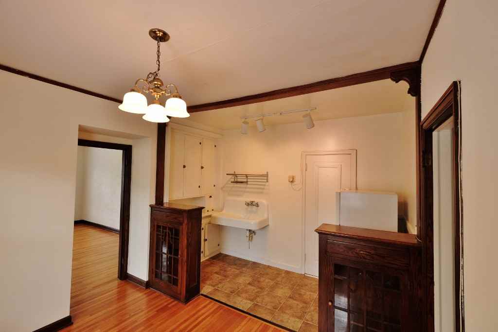 Linden Hills2716 Apartments 2716 W 44th St, Minneapolis, MN 55410