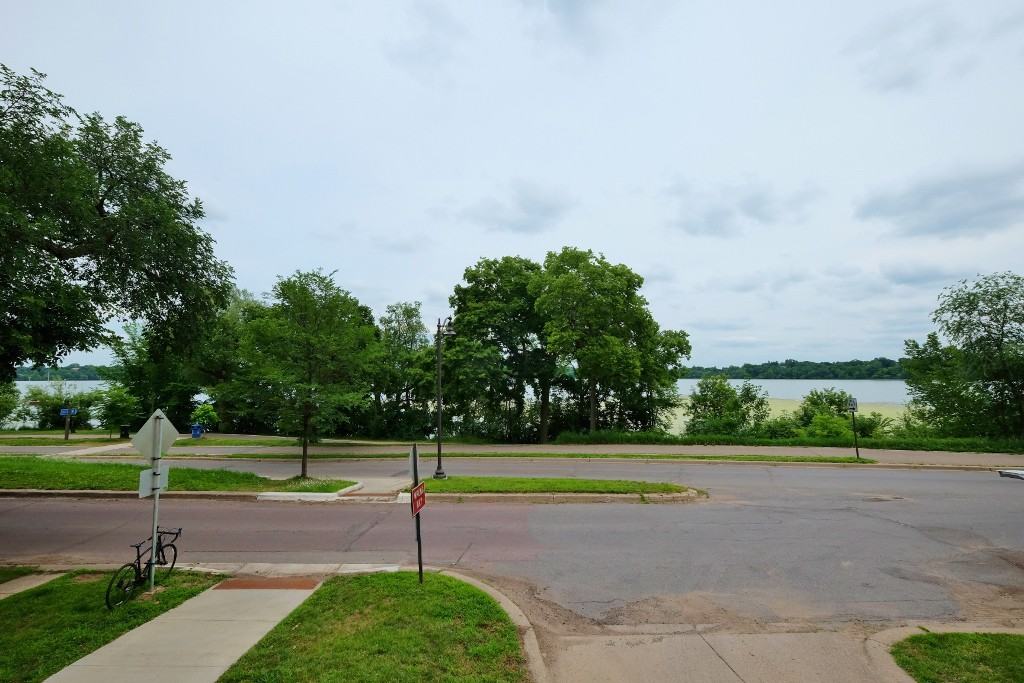 Linden Hills2719 Apartments 2719 W 43rd St, Minneapolis, MN 55410