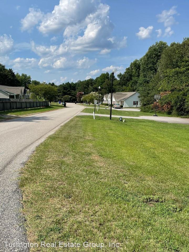 60 Coatsberry Village Ct Apartments in Coats, NC 27521 Zumper