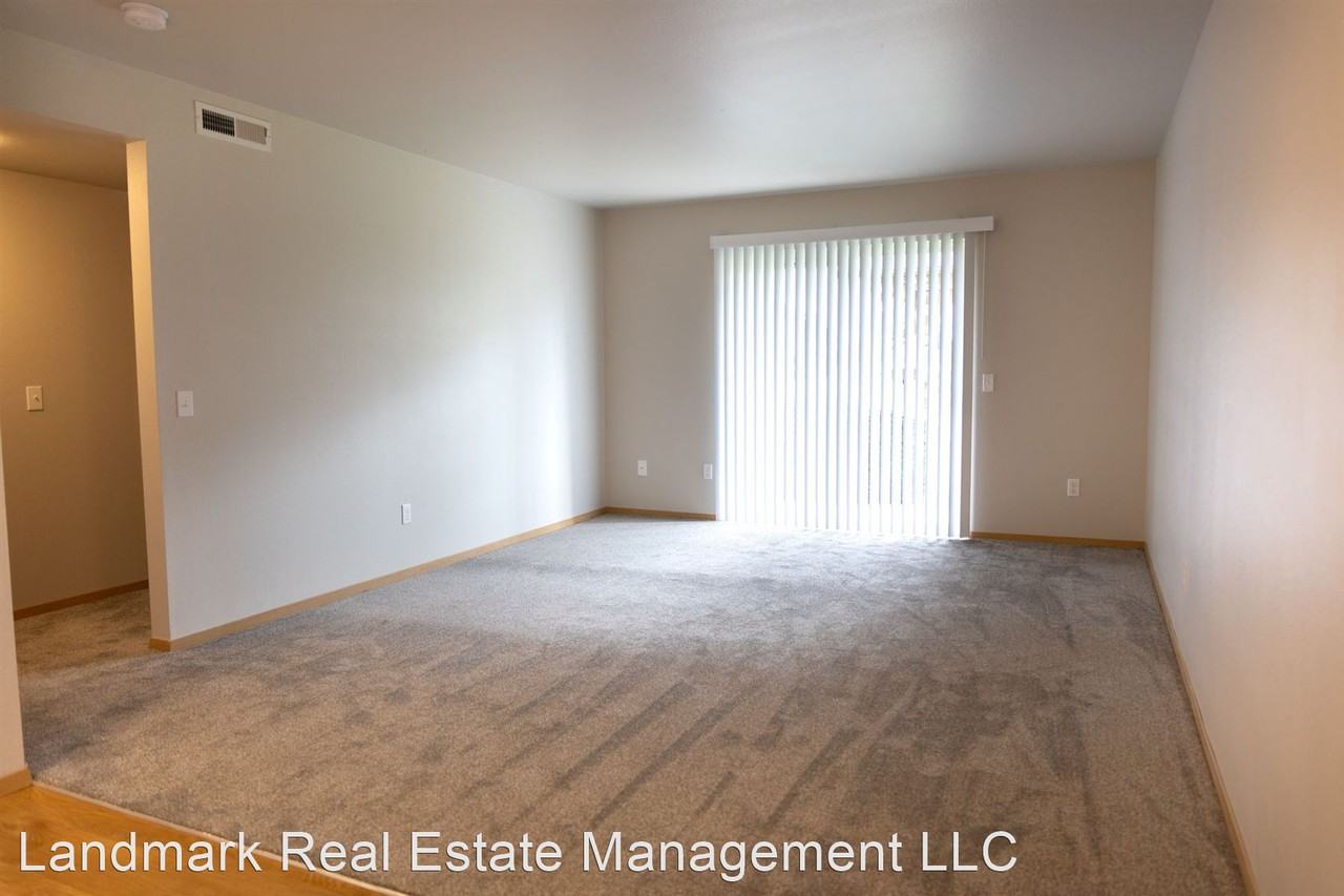 801/817 Aaron Drive Apartments in Lynden, WA 98264 Zumper