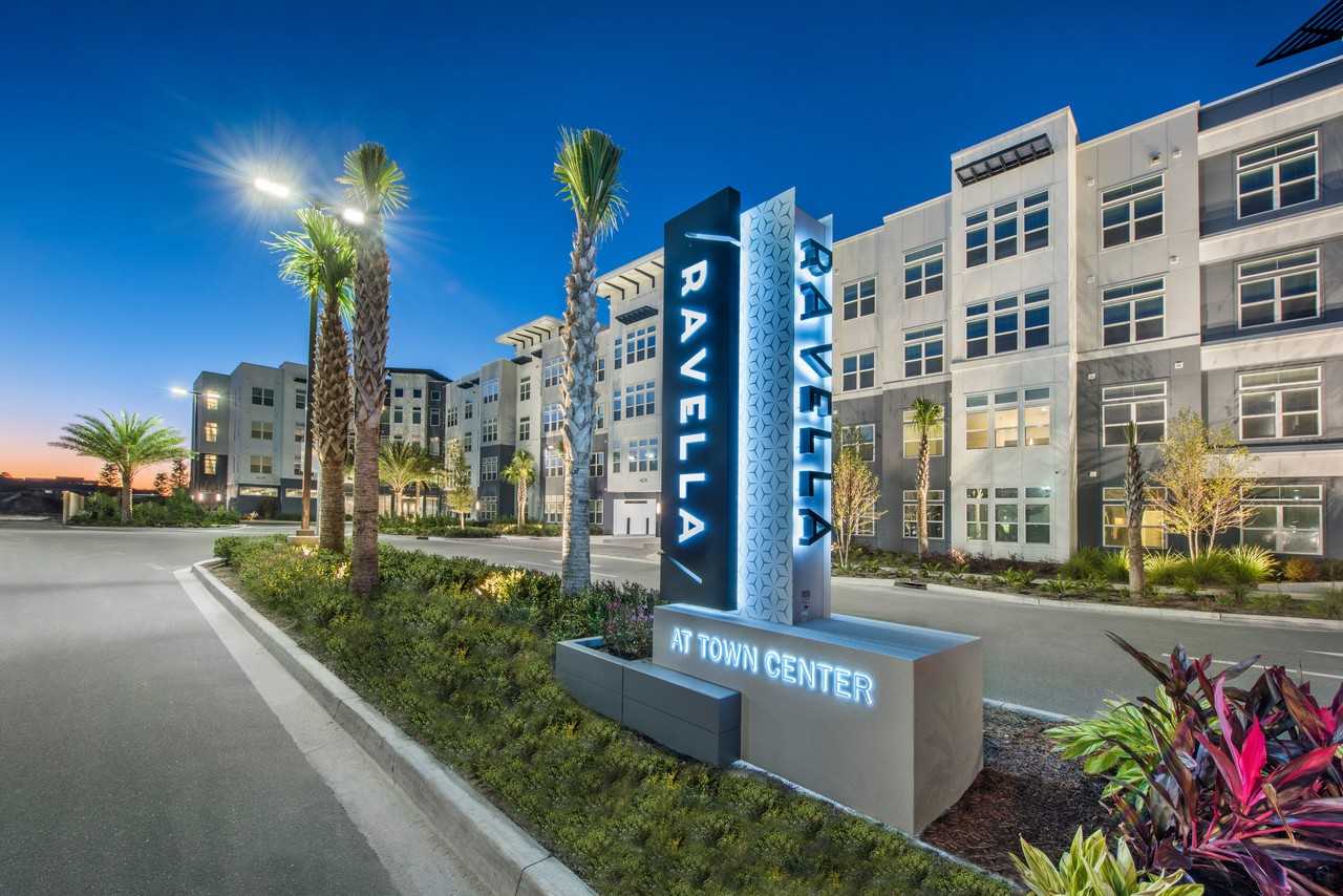 Ravella at Town Center Apartments 4674 Town Center Pkwy, Jacksonville