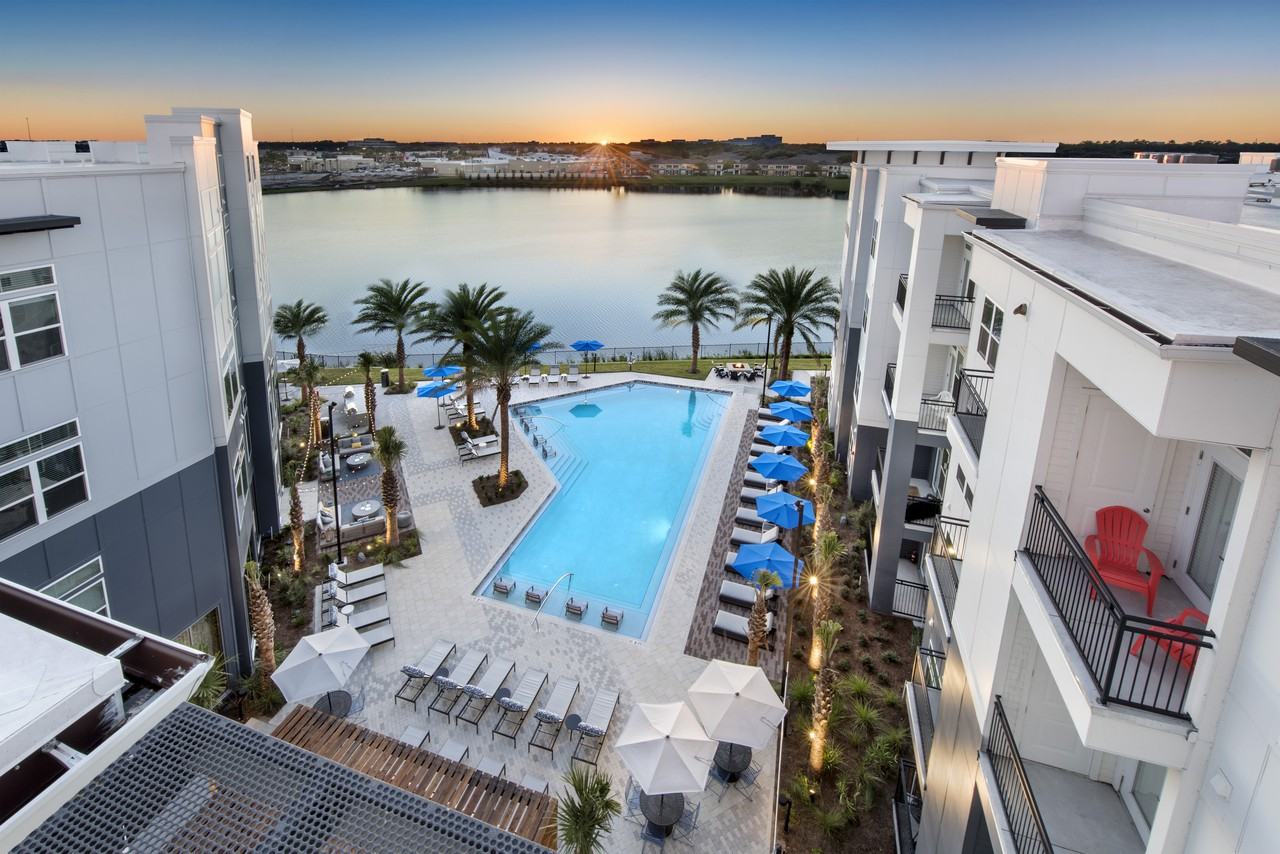 Ravella at Town Center Apartments 4674 Town Center Pkwy, Jacksonville