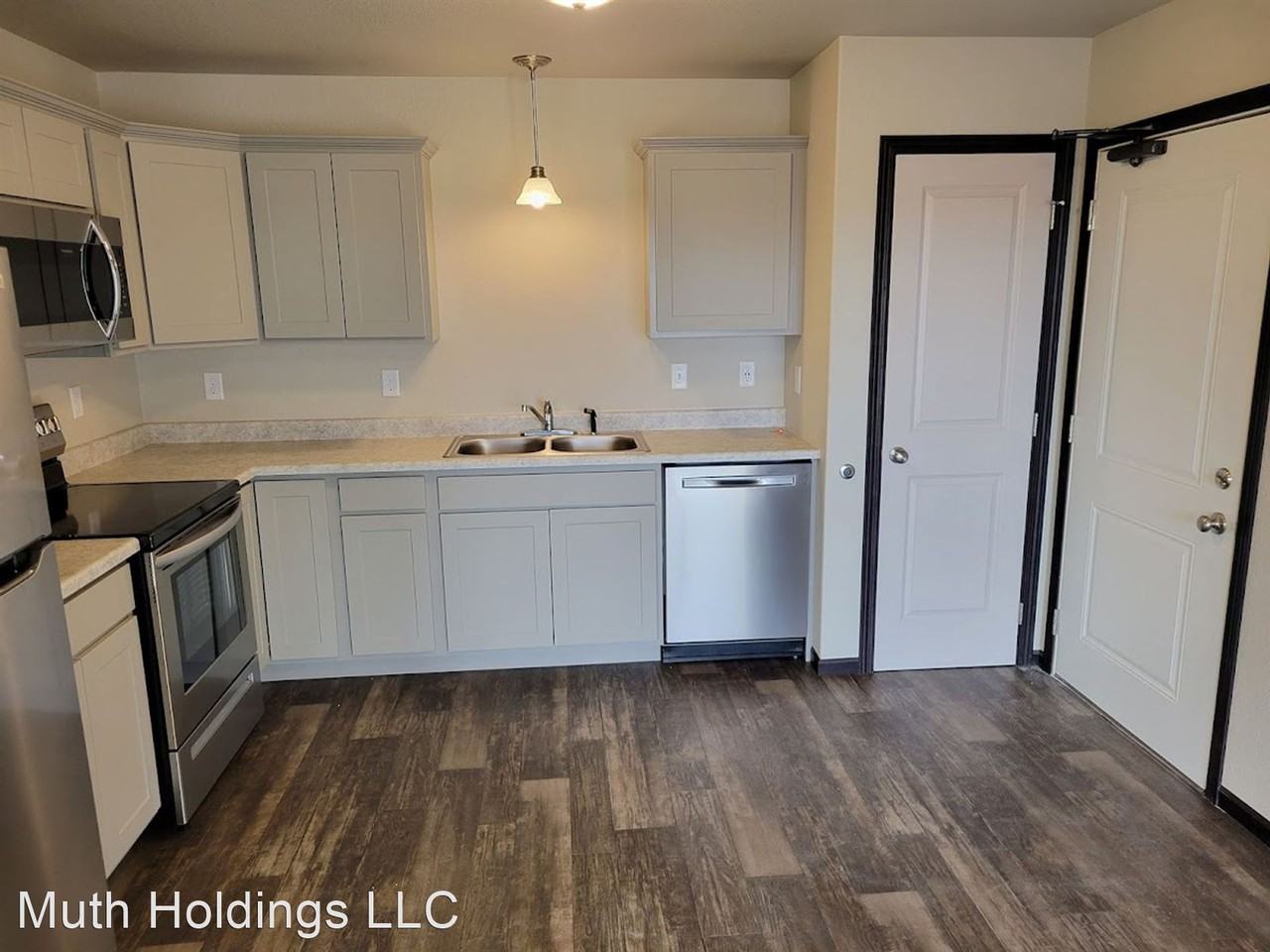 Orchard Meadows Apartments 3411, 3423, 3435, 3393, 3381, 3369 Jaffa