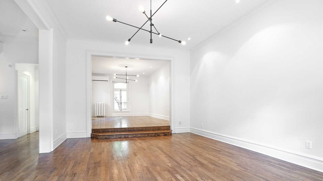 3635 Rue SainteFamille Apartments in MiltonParc, Montréal, QC H2X 2L5