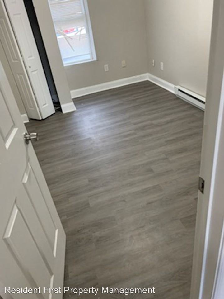 42/44 Potomac St Apartments in Williamsport, MD 21795 Zumper