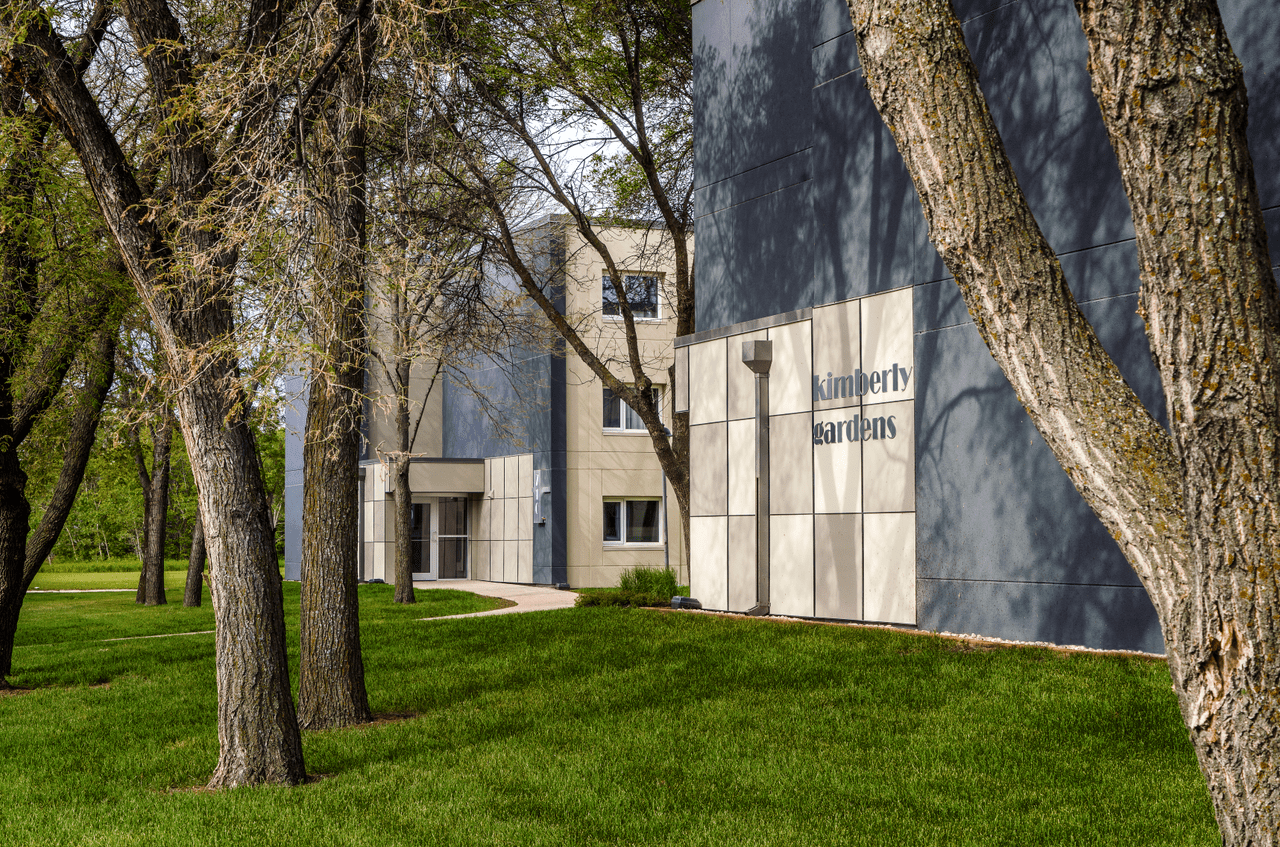 Kimberly Gardens Apartments 720 & 720 Grey Street, Winnipeg, MB R2K