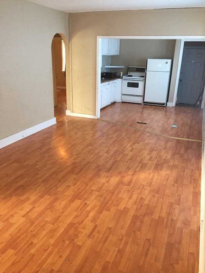 815 Robinson St Apartments in North Central, Regina, SK S4T 2M4 Zumper