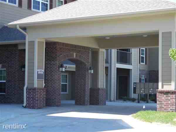 Birchwood Villas Apartments 5428 Ledge Stone Drive, Manhattan, KS