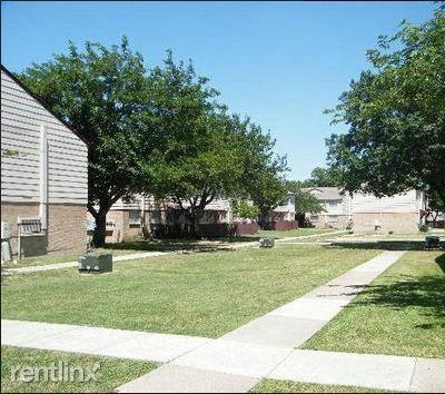 E Marshall Dr Apartments in Mountain Creek, Dallas, TX 75051 Zumper