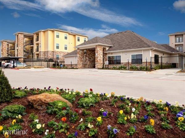 Spur 408 Apartments in Dallas, TX 75236 Zumper