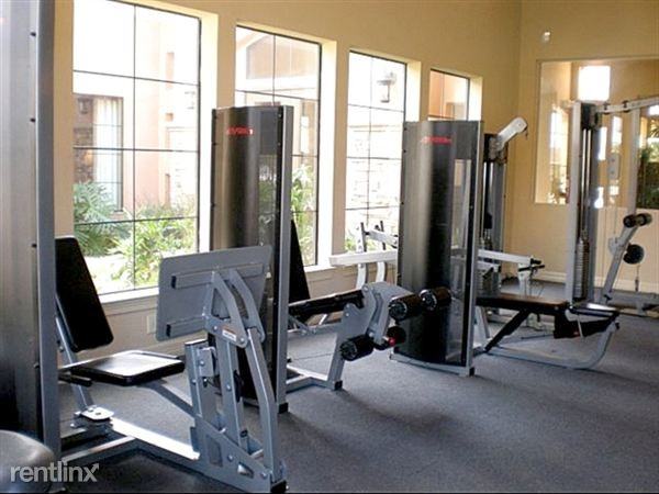 Gulf Pointe Dr Apartments in Southbelt Ellington, Houston, TX 77089